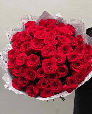 50 roses bouquet - Black Orchid Flowers