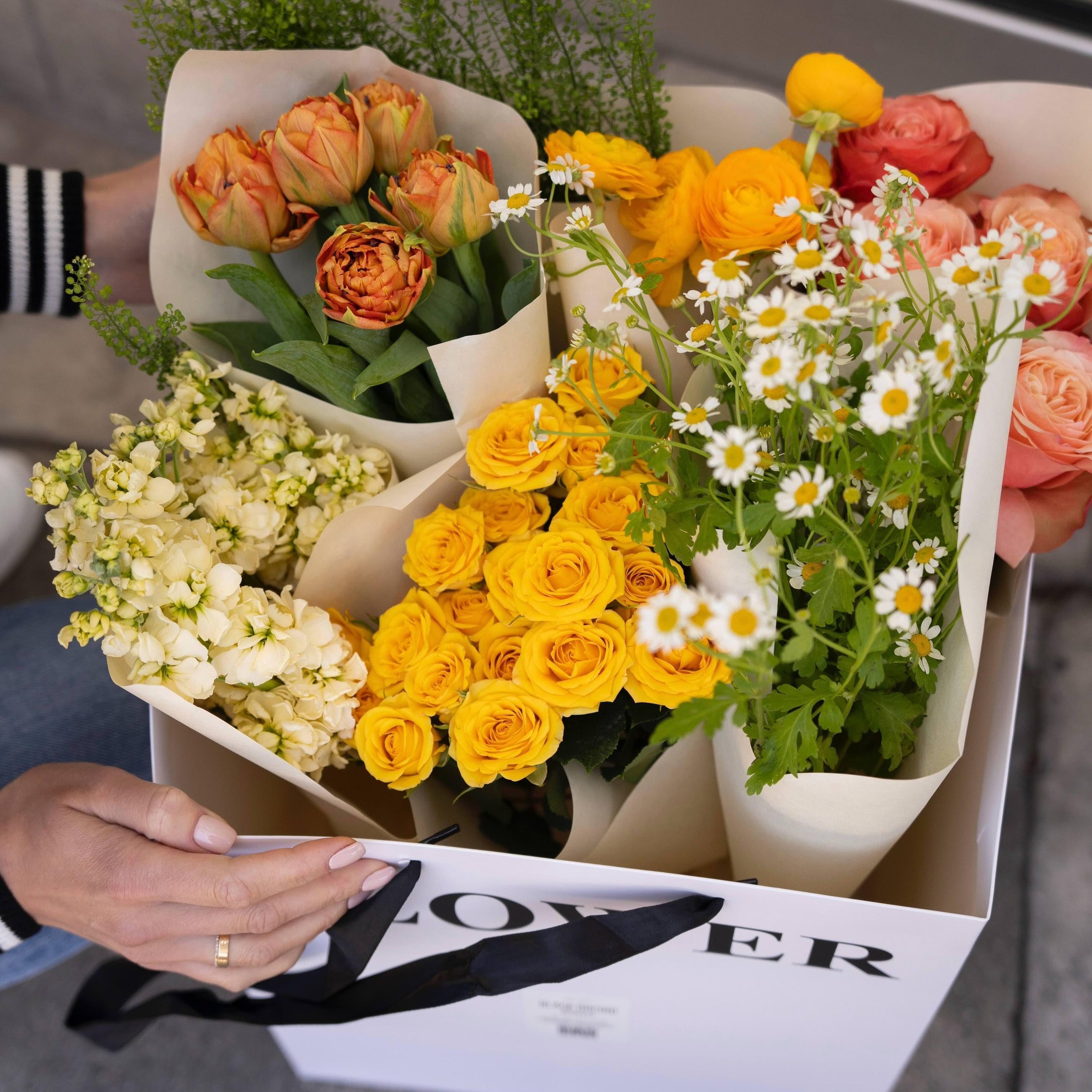 Best Flower Shop in Beverly Hills Same Day Flower Delivery Black