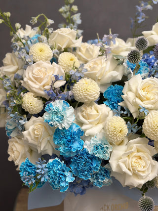 Cloud nine flower box