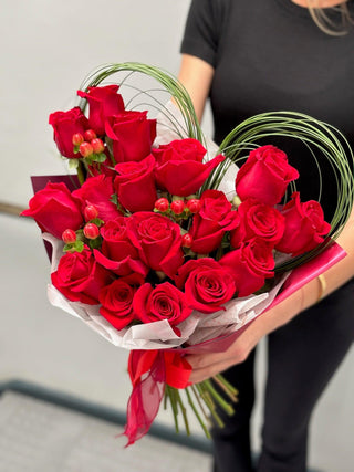 Heart shaped bouquet with 20 red roses - Black Orchid Flowers