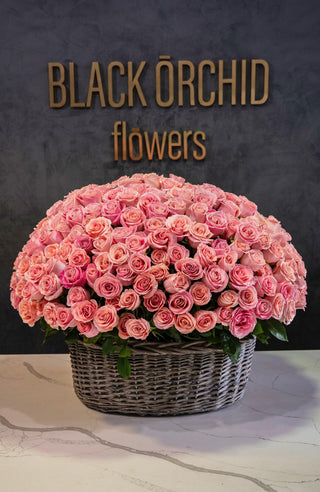 Luxury basket of 300 pink roses - Black Orchid Flowers